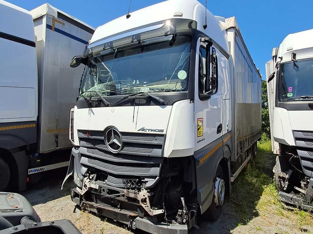 Mercedes-Benz Actros 2542, 6X2 - Камион с брезент: снимка 1 Mercedes-Benz Actros 2542, 6X2 - Камион с брезент: снимка 1