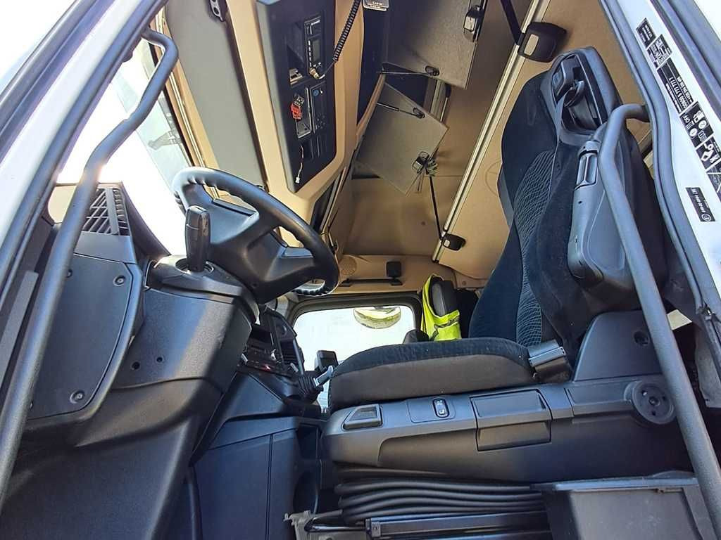 Mercedes-Benz Actros 2542, 6X2 - Камион с брезент: снимка 5 Mercedes-Benz Actros 2542, 6X2 - Камион с брезент: снимка 5