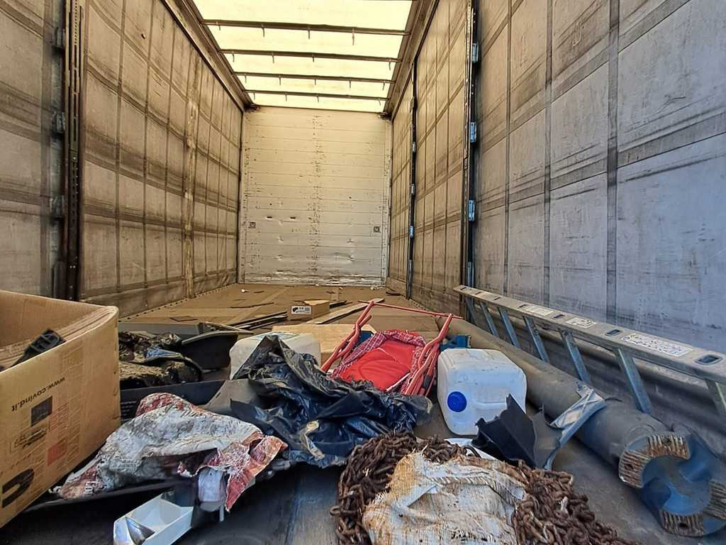 Mercedes-Benz Actros 2542, 6X2 + PANAV TVK18M - Камион с брезент: снимка 4 Mercedes-Benz Actros 2542, 6X2 + PANAV TVK18M - Камион с брезент: снимка 4