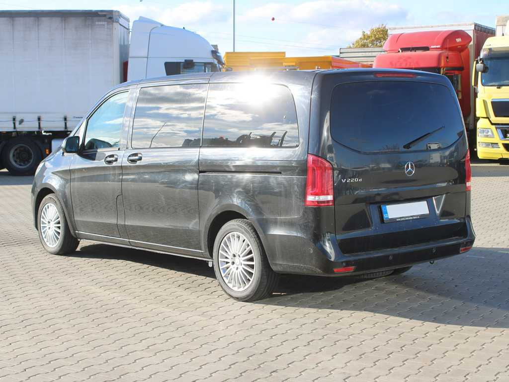 Mercedes-Benz V 220d, 7 SEATS, CAMERA - Лек автомобил: снимка 5 Mercedes-Benz V 220d, 7 SEATS, CAMERA - Лек автомобил: снимка 5