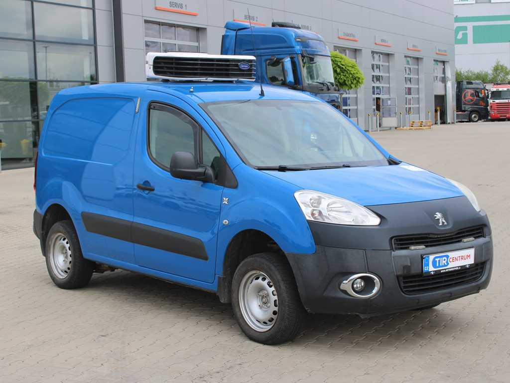 Peugeot PEUGEOT PARTNER, 4X4, CARRIER NEOS 100 - Хладилен бус: снимка 3 Peugeot PEUGEOT PARTNER, 4X4, CARRIER NEOS 100 - Хладилен бус: снимка 3