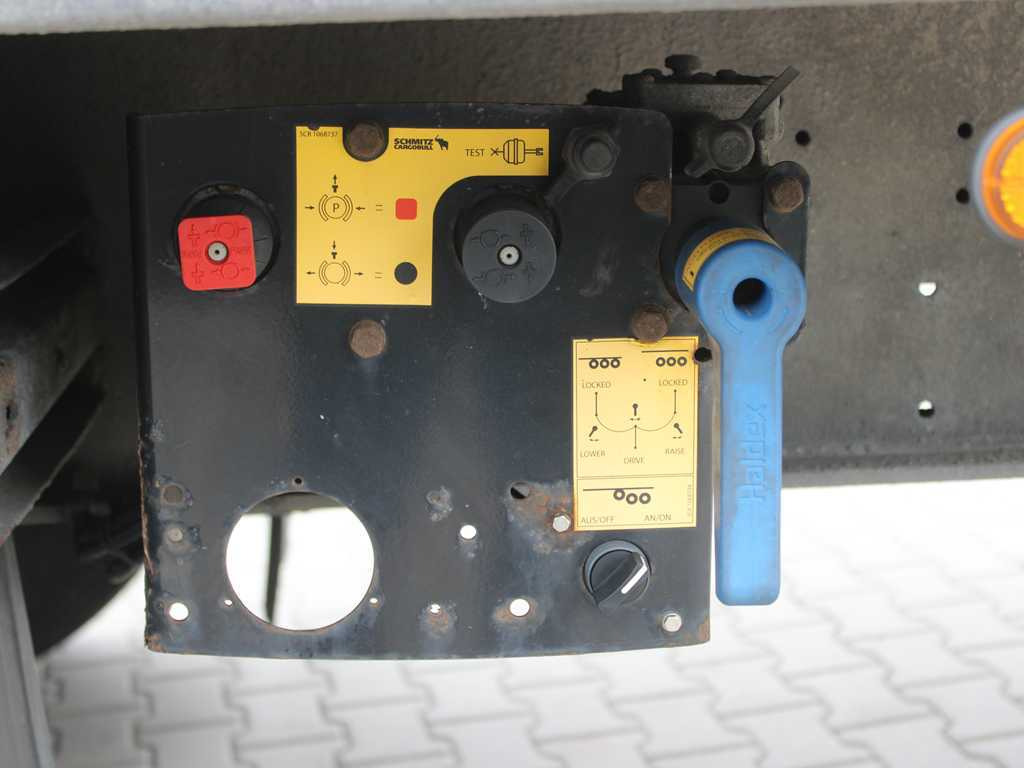 Брезентово полуремарке Schmitz CARGOBULL SPR, LIFTING AXLE, SIDE PANEL: снимка 6