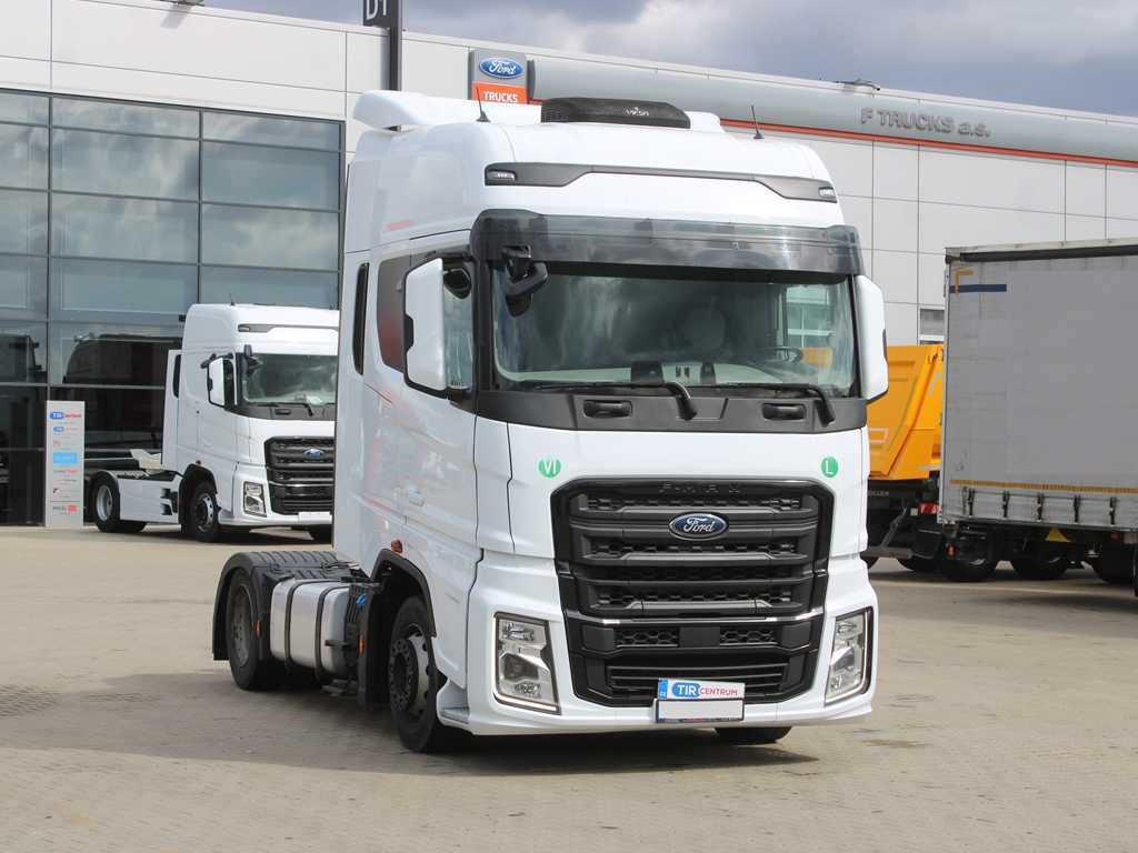 Ford F-MAX LL 12TX, EURO 6, LOWDECK, NAVIGATION, INDEPENDENT AIR CONDITIONING - Влекач: снимка 3 Ford F-MAX LL 12TX, EURO 6, LOWDECK, NAVIGATION, INDEPENDENT AIR CONDITIONING - Влекач: снимка 3