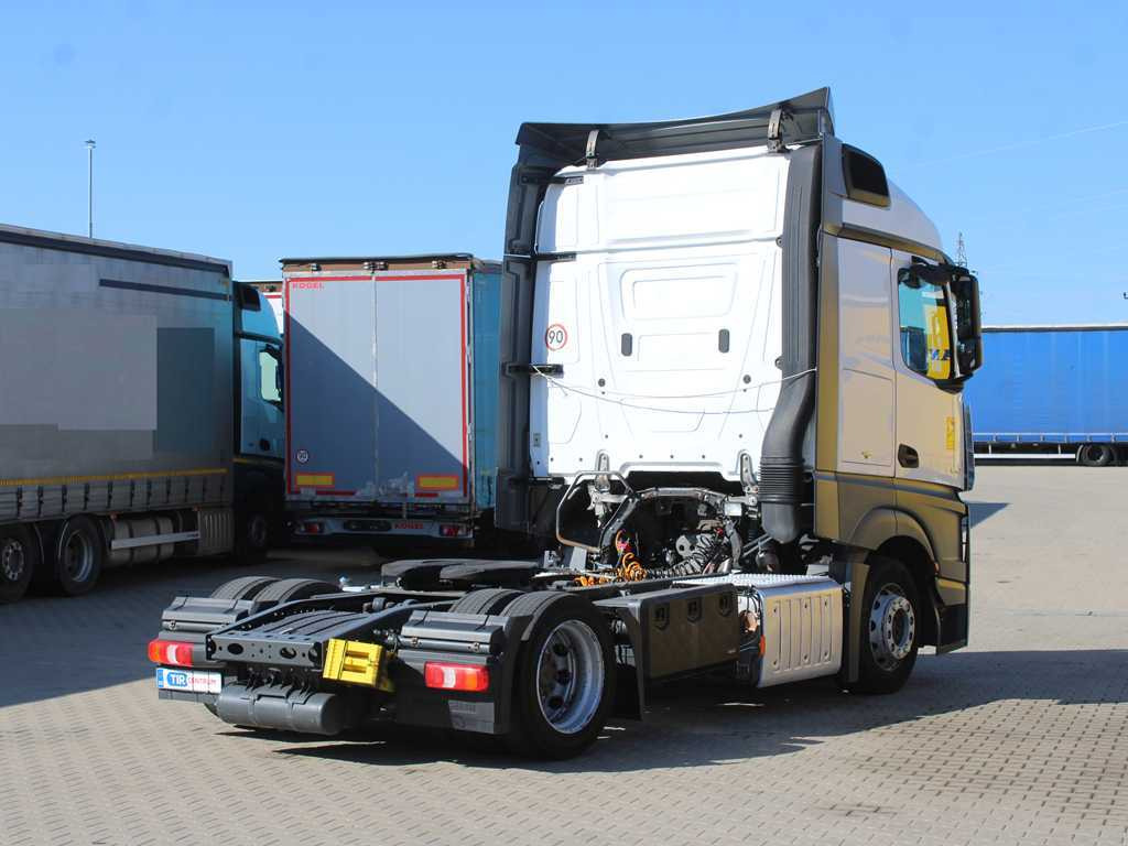 Mercedes-Benz ACTROS 1843, EURO 6, RETARDER, INDEPENDENT AIR CONDITIONING - Влекач: снимка 4 Mercedes-Benz ACTROS 1843, EURO 6, RETARDER, INDEPENDENT AIR CONDITIONING - Влекач: снимка 4