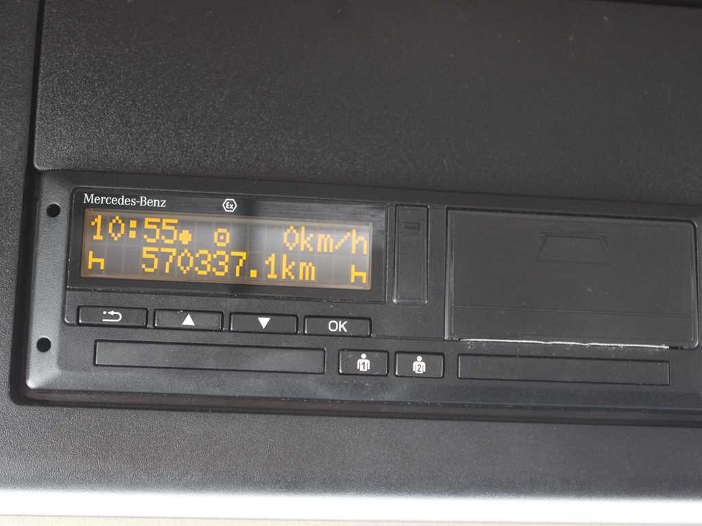 Влекач Mercedes-Benz Actros 1848, EURO 6, NAVIGATION: снимка 18 Влекач Mercedes-Benz Actros 1848, EURO 6, NAVIGATION: снимка 18