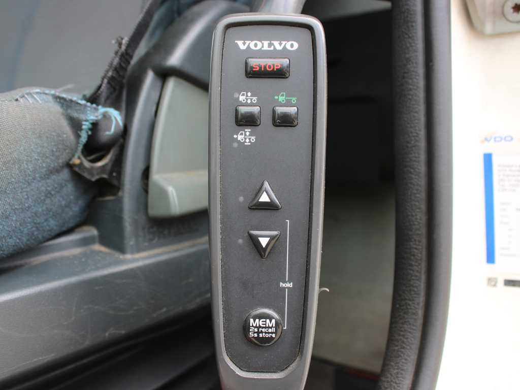 Камион с брезент Volvo FL 240, EURO 5: снимка 8
