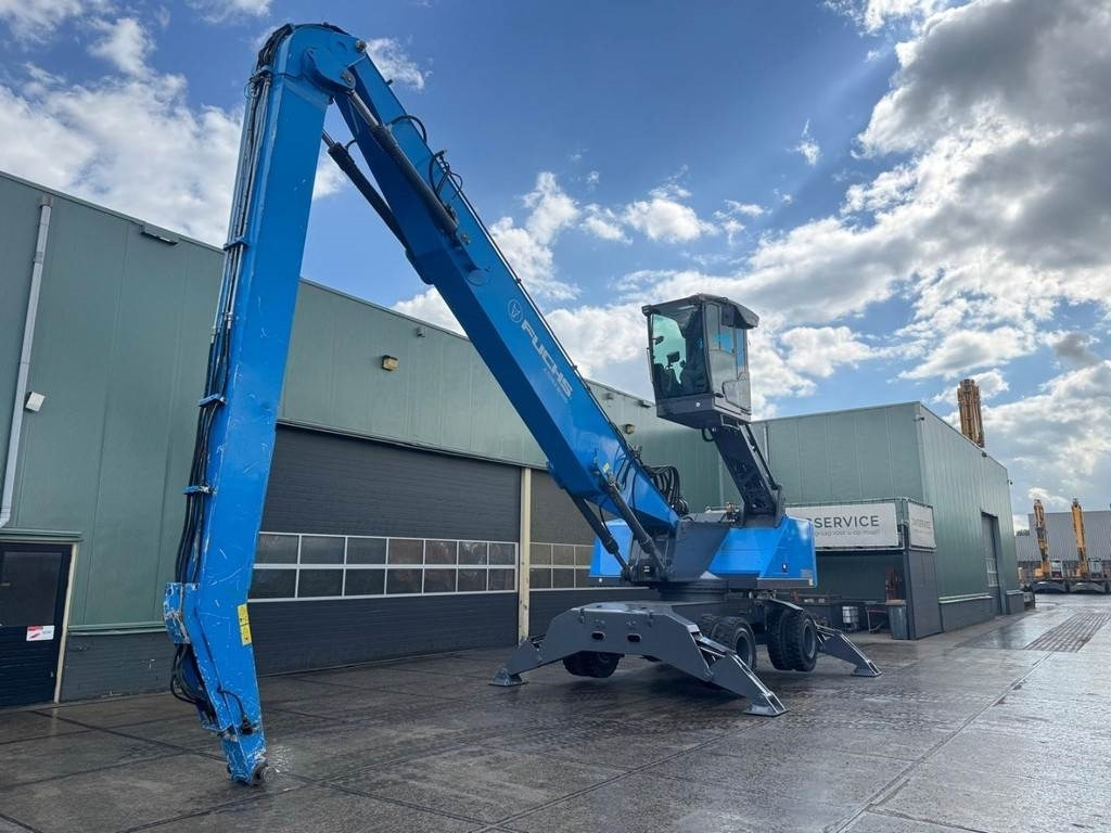 Fuchs MHL 350 F - with generator - Багер за манипулиране на материали: снимка 2 Fuchs MHL 350 F - with generator - Багер за манипулиране на материали: снимка 2