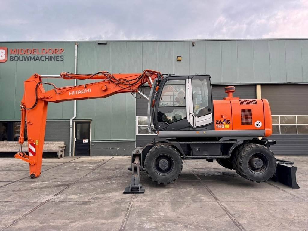 Hitachi ZX190W3 - Колесен багер: снимка 1 Hitachi ZX190W3 - Колесен багер: снимка 1