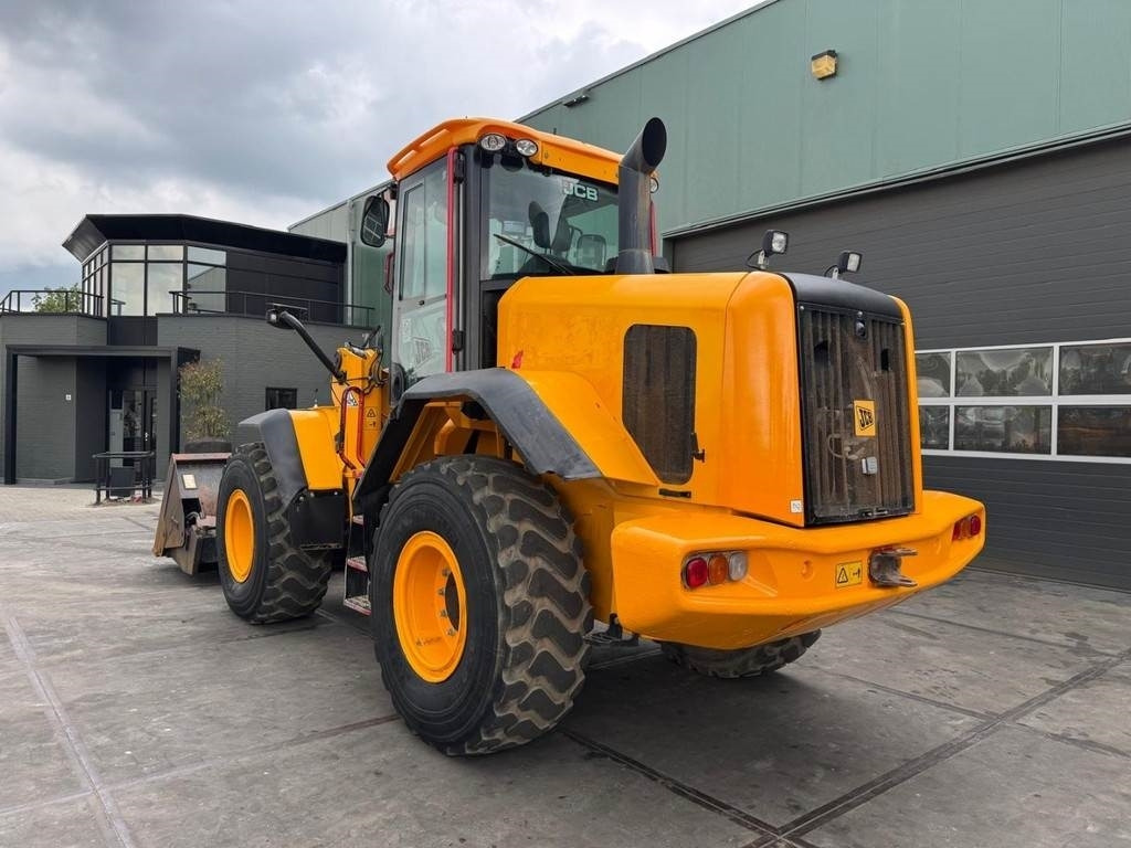 JCB 427 ZX - Колесен товарач: снимка 3 JCB 427 ZX - Колесен товарач: снимка 3