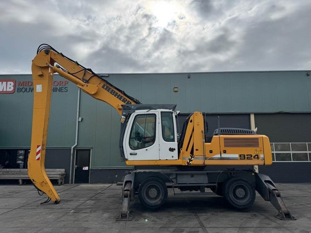 Багер за манипулиране на материали Liebherr A 924 C: снимка 7