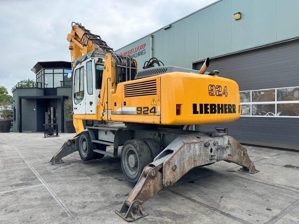 Багер за манипулиране на материали Liebherr A 924 C: снимка 9