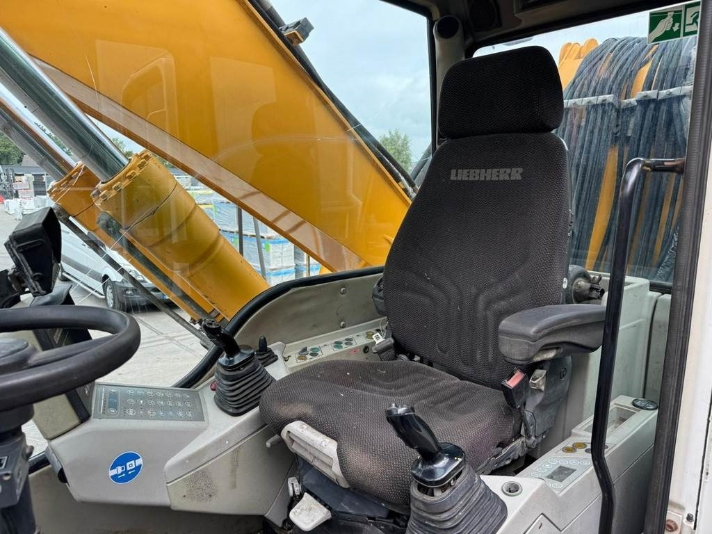 Багер за манипулиране на материали Liebherr A 924 C: снимка 11