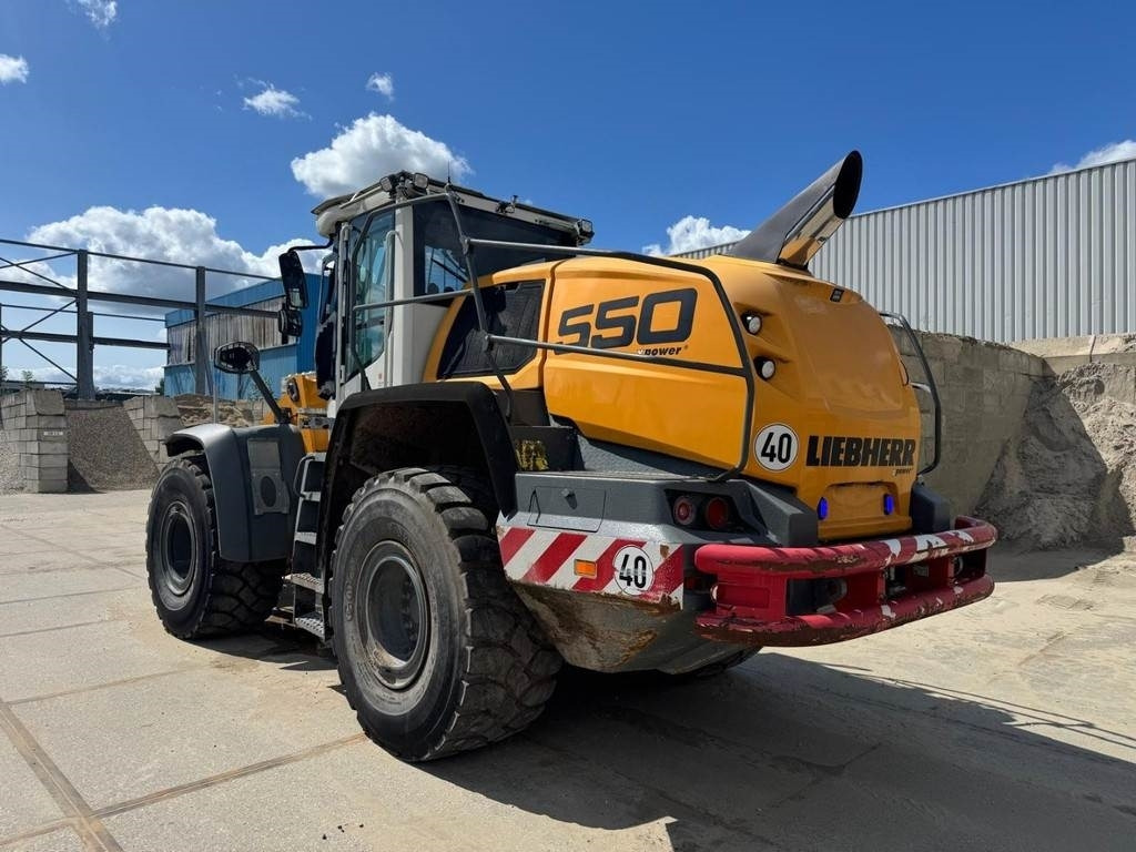 Liebherr L550 X Power - Колесен товарач: снимка 3 Liebherr L550 X Power - Колесен товарач: снимка 3