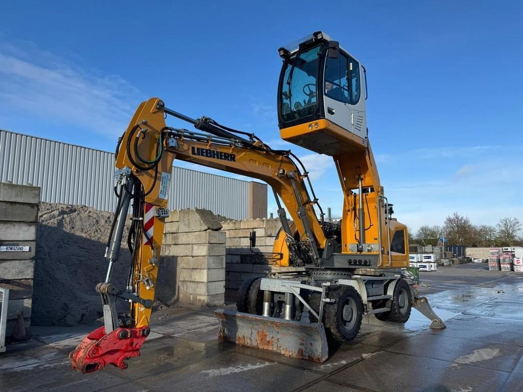 Liebherr LH 18 M - Багер за манипулиране на материали: снимка 2 Liebherr LH 18 M - Багер за манипулиране на материали: снимка 2