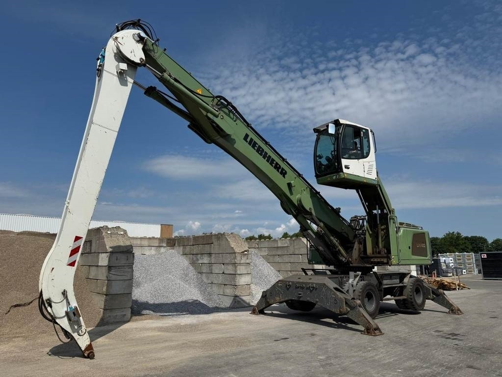 Liebherr LH 40 M - Багер за манипулиране на материали: снимка 2 Liebherr LH 40 M - Багер за манипулиране на материали: снимка 2