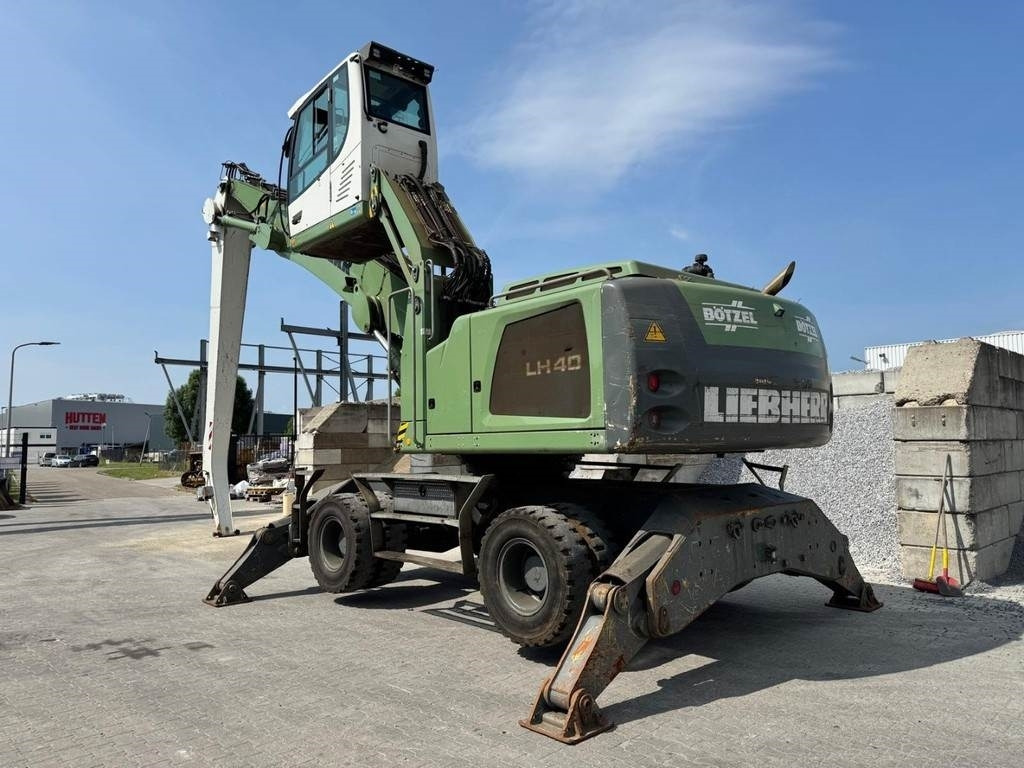 Liebherr LH 40 M - Багер за манипулиране на материали: снимка 3 Liebherr LH 40 M - Багер за манипулиране на материали: снимка 3