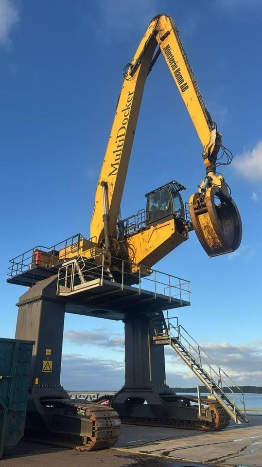 Multi Docker CH85 - 385CL - 365CL - Багер за манипулиране на материали: снимка 1 Multi Docker CH85 - 385CL - 365CL - Багер за манипулиране на материали: снимка 1