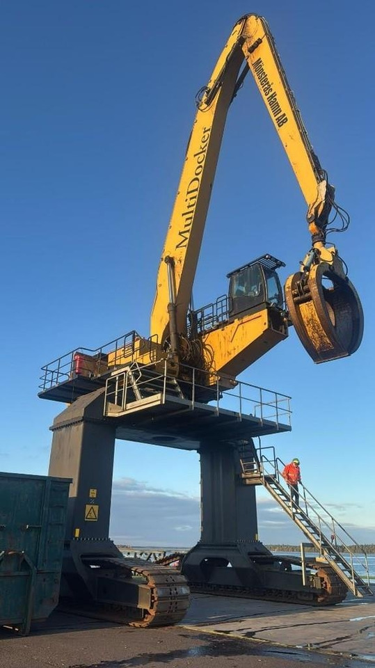 Multi Docker CH85 - 385CL - 365CL - Багер за манипулиране на материали: снимка 3 Multi Docker CH85 - 385CL - 365CL - Багер за манипулиране на материали: снимка 3