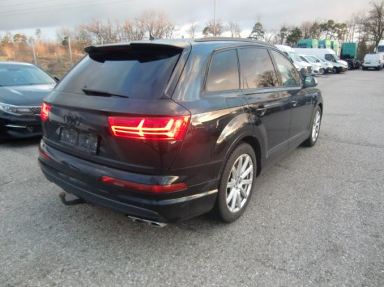 Audi SQ7 4,0 TDi V8 S line - Джип: снимка 4 Audi SQ7 4,0 TDi V8 S line - Джип: снимка 4