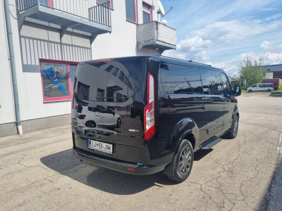 Ford Tourneo Custom Eco Blue Hybrid - Малък ван: снимка 3 Ford Tourneo Custom Eco Blue Hybrid - Малък ван: снимка 3