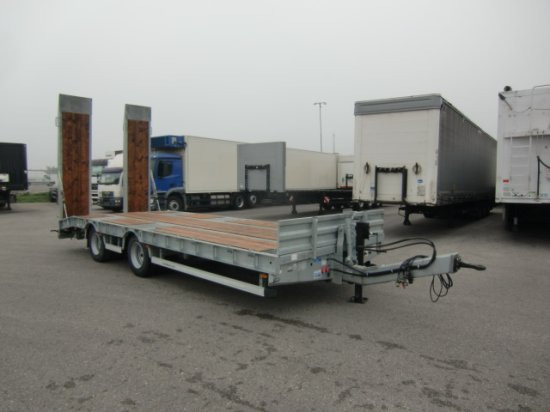 HUMBAUR HBTZ 217224 BS schräg Tandem-Tieflader Verzinkt, SAF-Achsen, - Нискорамна площадка ремарке: снимка 3 HUMBAUR HBTZ 217224 BS schräg Tandem-Tieflader Verzinkt, SAF-Achsen, - Нискорамна площадка ремарке: снимка 3
