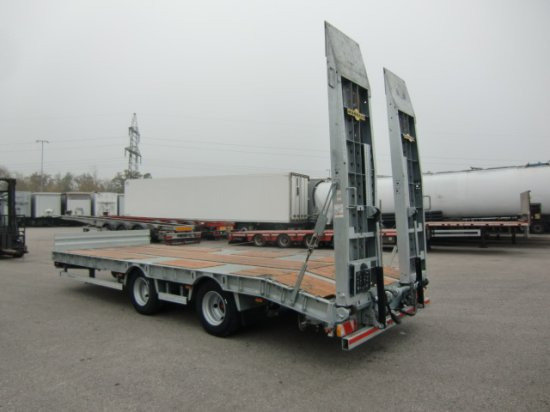 HUMBAUR HBTZ 217224 BS schräg Tandem-Tieflader Verzinkt, SAF-Achsen, - Нискорамна площадка ремарке: снимка 4 HUMBAUR HBTZ 217224 BS schräg Tandem-Tieflader Verzinkt, SAF-Achsen, - Нискорамна площадка ремарке: снимка 4