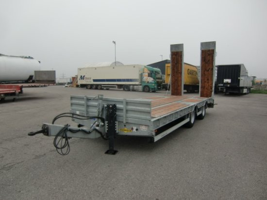 HUMBAUR HBTZ 217224 BS schräg Tandem-Tieflader Verzinkt, SAF-Achsen, - Нискорамна площадка ремарке: снимка 1 HUMBAUR HBTZ 217224 BS schräg Tandem-Tieflader Verzinkt, SAF-Achsen, - Нискорамна площадка ремарке: снимка 1