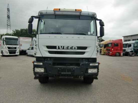 Iveco Trakker KPFC1/2A4_85_1313 Palfinger PK 16502 - Самосвал камион, Камион с кран: снимка 2 Iveco Trakker KPFC1/2A4_85_1313 Palfinger PK 16502 - Самосвал камион, Камион с кран: снимка 2