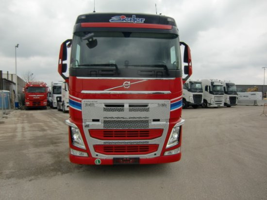 Volvo FH 500 8X4*4 Euro 6, Retarder, Tierkörpertransport Voll Luft - Камион: снимка 2 Volvo FH 500 8X4*4 Euro 6, Retarder, Tierkörpertransport Voll Luft - Камион: снимка 2