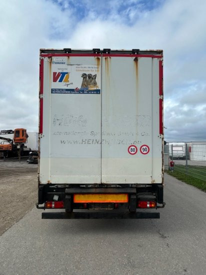 Krone SD-K Kofferauflieger, Liftachse, SAF - Затворена каросерия полуремарке: снимка 4 Krone SD-K Kofferauflieger, Liftachse, SAF - Затворена каросерия полуремарке: снимка 4