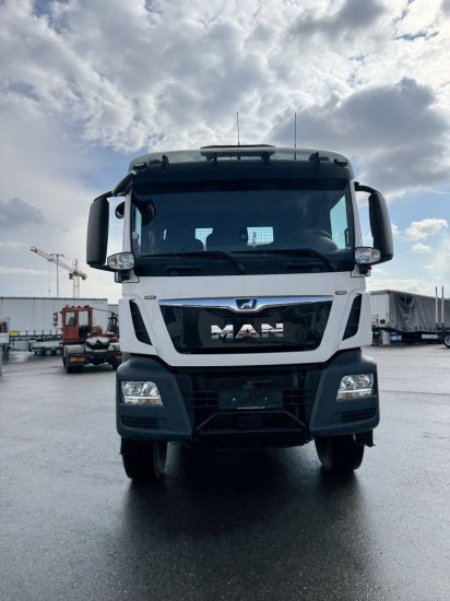 MAN TGS 26.430 6x4 3-Seitenkipper, HMF 2020K-RC Heckkran abnehmbar, - Самосвал камион, Камион с кран: снимка 2 MAN TGS 26.430 6x4 3-Seitenkipper, HMF 2020K-RC Heckkran abnehmbar, - Самосвал камион, Камион с кран: снимка 2
