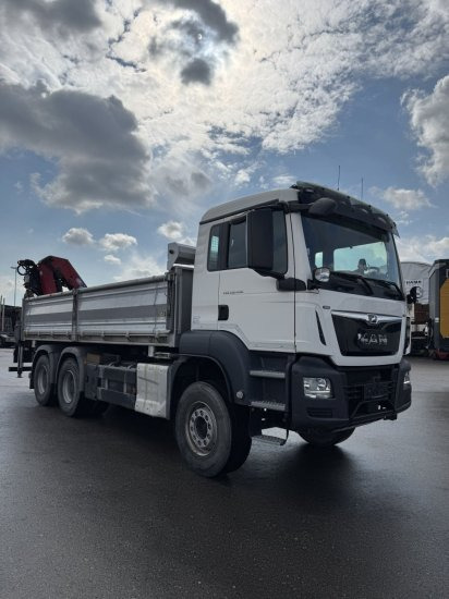MAN TGS 26.430 6x4 3-Seitenkipper, HMF 2020K-RC Heckkran abnehmbar, - Самосвал камион, Камион с кран: снимка 3 MAN TGS 26.430 6x4 3-Seitenkipper, HMF 2020K-RC Heckkran abnehmbar, - Самосвал камион, Камион с кран: снимка 3