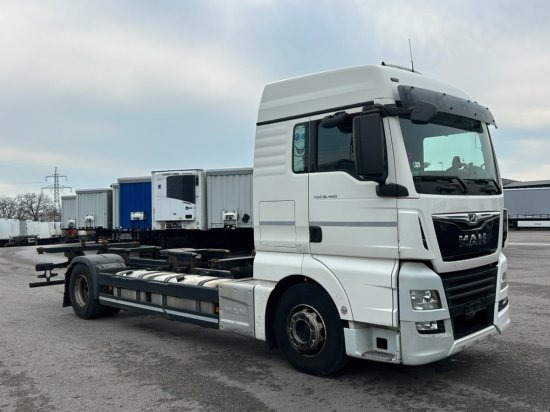 MAN TGX 18.460 XLX, 4x2, Euro 6, Standklima - Контейнеровоз/ Сменна каросерия камион: снимка 3 MAN TGX 18.460 XLX, 4x2, Euro 6, Standklima - Контейнеровоз/ Сменна каросерия камион: снимка 3
