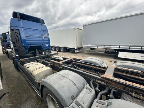 MAN TGX 26.440 XLX 6x2 Liftachse, Euro 6, Motorschaden - Контейнеровоз/ Сменна каросерия камион: снимка 4 MAN TGX 26.440 XLX 6x2 Liftachse, Euro 6, Motorschaden - Контейнеровоз/ Сменна каросерия камион: снимка 4
