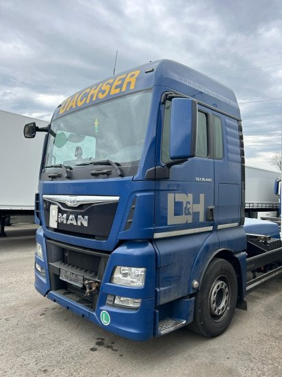 MAN TGX 26.440 XLX 6x2 Liftachse, Euro 6, Retarder, Motorschaden - Контейнеровоз/ Сменна каросерия камион: снимка 3 MAN TGX 26.440 XLX 6x2 Liftachse, Euro 6, Retarder, Motorschaden - Контейнеровоз/ Сменна каросерия камион: снимка 3