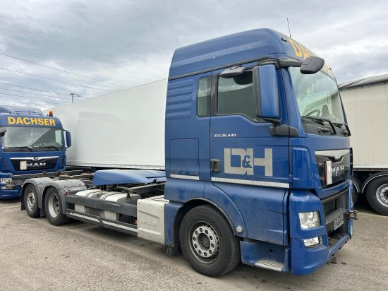 MAN TGX 26.440 XLX 6x2 Liftachse, Euro 6, Retarder, Motorschaden - Контейнеровоз/ Сменна каросерия камион: снимка 1 MAN TGX 26.440 XLX 6x2 Liftachse, Euro 6, Retarder, Motorschaden - Контейнеровоз/ Сменна каросерия камион: снимка 1