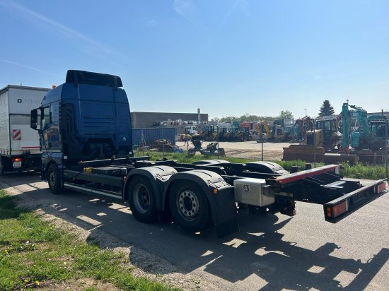 MAN TGX 26.440 XLX 6x2 Liftachse, Retarder, Euro 6, Motorschaden - Контейнеровоз/ Сменна каросерия камион: снимка 3 MAN TGX 26.440 XLX 6x2 Liftachse, Retarder, Euro 6, Motorschaden - Контейнеровоз/ Сменна каросерия камион: снимка 3