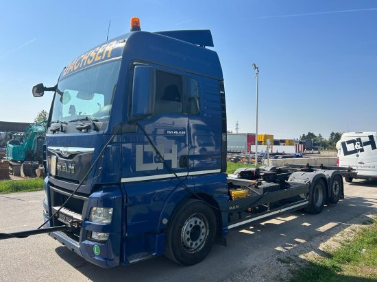 MAN TGX 26.440 XLX 6x2 Liftachse, Retarder, Euro 6, Motorschaden - Контейнеровоз/ Сменна каросерия камион: снимка 2 MAN TGX 26.440 XLX 6x2 Liftachse, Retarder, Euro 6, Motorschaden - Контейнеровоз/ Сменна каросерия камион: снимка 2