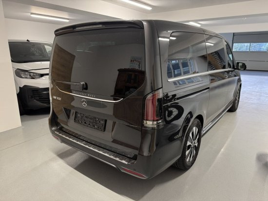 Mercedes-Benz EQV 300 AVANTGARDE, Lang , 7 Sitzer - Лек автомобил: снимка 4 Mercedes-Benz EQV 300 AVANTGARDE, Lang , 7 Sitzer - Лек автомобил: снимка 4