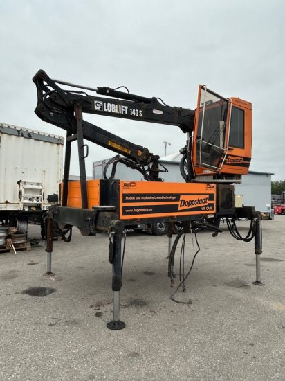 Plateau-Wechselpritsche mit Loglift 140S inkl. Rotator und Greifer - Контейнеровоз/ Сменна каросерия ремарке: снимка 1 Plateau-Wechselpritsche mit Loglift 140S inkl. Rotator und Greifer - Контейнеровоз/ Сменна каросерия ремарке: снимка 1