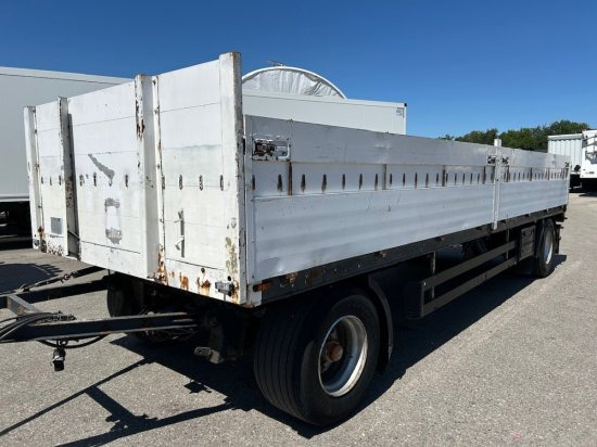 Schwarzmüller Jumbo Baustoffanhänger, BPW-Achsen - Бордово ремарке/ Платформа: снимка 2 Schwarzmüller Jumbo Baustoffanhänger, BPW-Achsen - Бордово ремарке/ Платформа: снимка 2