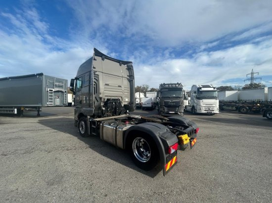 MAN TGX 18.510 4x2, XXL, Intarder, Euro 6 Schubbodenhydraulik New Model TG3 - Влекач: снимка 4 MAN TGX 18.510 4x2, XXL, Intarder, Euro 6 Schubbodenhydraulik New Model TG3 - Влекач: снимка 4