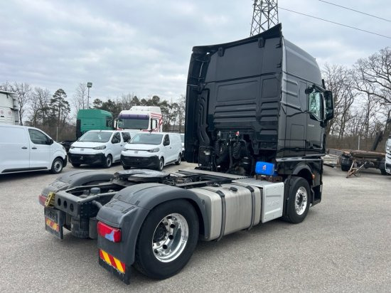 MAN TGX 18.510 BLS, Alufelgen, Intarder, Standklima, EURO 6 - Влекач: снимка 4 MAN TGX 18.510 BLS, Alufelgen, Intarder, Standklima, EURO 6 - Влекач: снимка 4