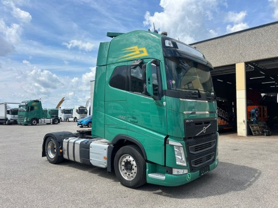 Volvo FH 13.500, XL Standklima, Retarder, Alufelgen - Влекач: снимка 4 Volvo FH 13.500, XL Standklima, Retarder, Alufelgen - Влекач: снимка 4