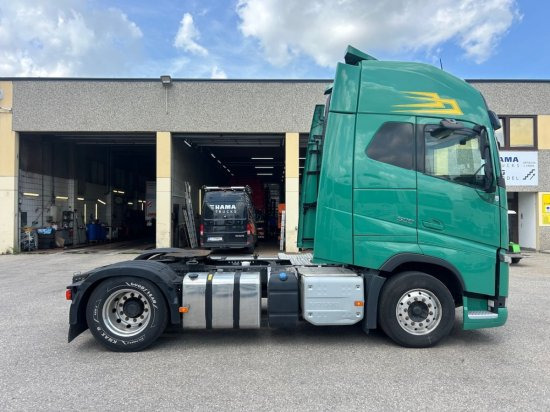 Volvo FH 13.500, XL Standklima, Retarder, Alufelgen - Влекач: снимка 5 Volvo FH 13.500, XL Standklima, Retarder, Alufelgen - Влекач: снимка 5