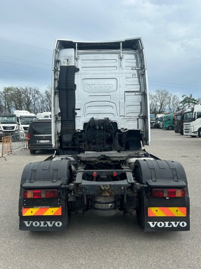 Volvo FH 460, E6 I-Shift, VEB+, Standklima, Schubbodenhydraulik - Влекач: снимка 5 Volvo FH 460, E6 I-Shift, VEB+, Standklima, Schubbodenhydraulik - Влекач: снимка 5