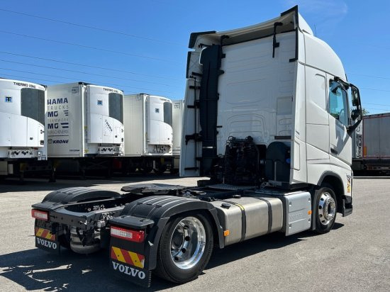 Volvo FH 500 XL, Alufelgen, Standklima, Voll-Luft - Влекач: снимка 5 Volvo FH 500 XL, Alufelgen, Standklima, Voll-Luft - Влекач: снимка 5