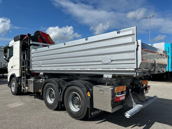 Volvo FH 500 3-Seiten Kipper mit Palfinger PK22002EH, Retarder - Самосвал камион: снимка 5 Volvo FH 500 3-Seiten Kipper mit Palfinger PK22002EH, Retarder - Самосвал камион: снимка 5