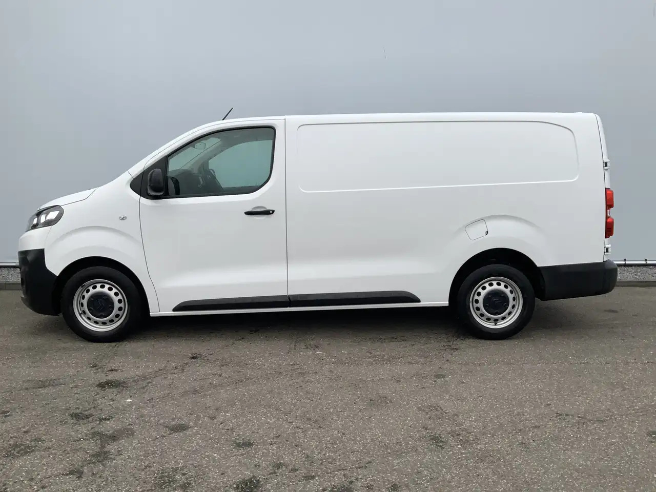 Citroen Jumpy 2.0 BlueHDI 120 XL Club Airco Cruise Navi 3 Zits E - Малък ван: снимка 4 Citroen Jumpy 2.0 BlueHDI 120 XL Club Airco Cruise Navi 3 Zits E - Малък ван: снимка 4