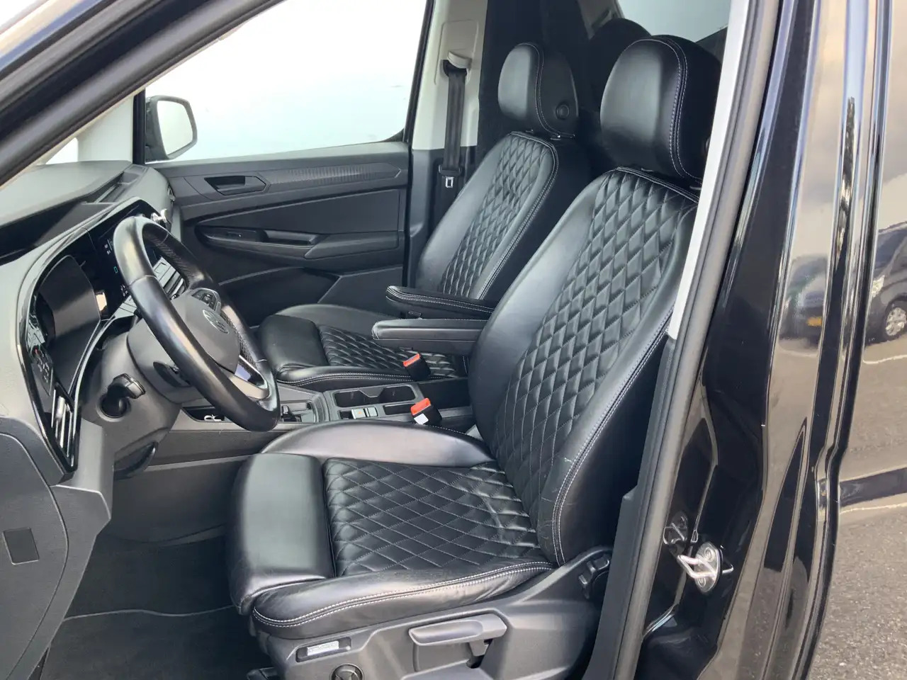 Volkswagen Caddy Cargo 2.0 TDI 1st Edition Automaat Airco Cruise Le - Друга техника: снимка 4 Volkswagen Caddy Cargo 2.0 TDI 1st Edition Automaat Airco Cruise Le - Друга техника: снимка 4